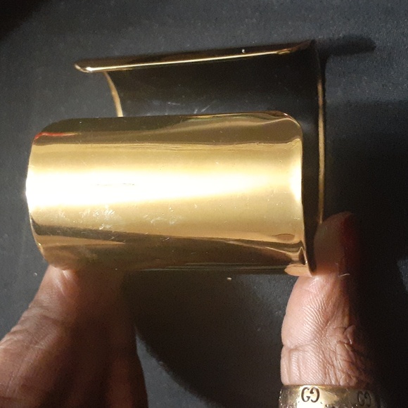 Tory Burch Gold Tone Miller Cuff Bracelet Rare - Picture 5 of 7